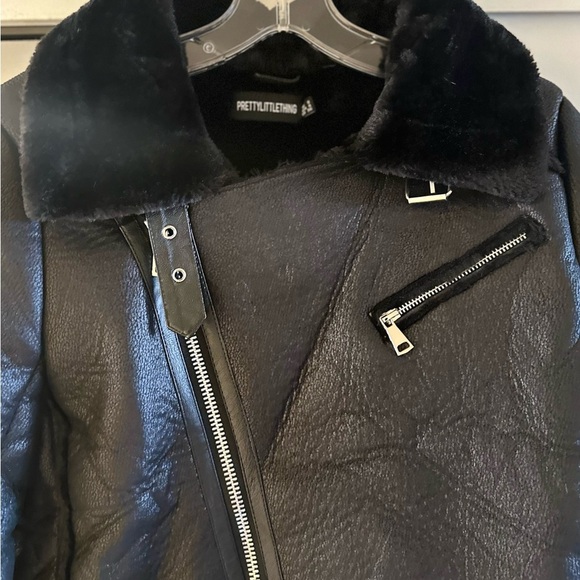 ✨ PrettyLittleThing Black Faux Leather Aviator Jacket 🖤 Size 4 ✨ - Picture 3 of 12